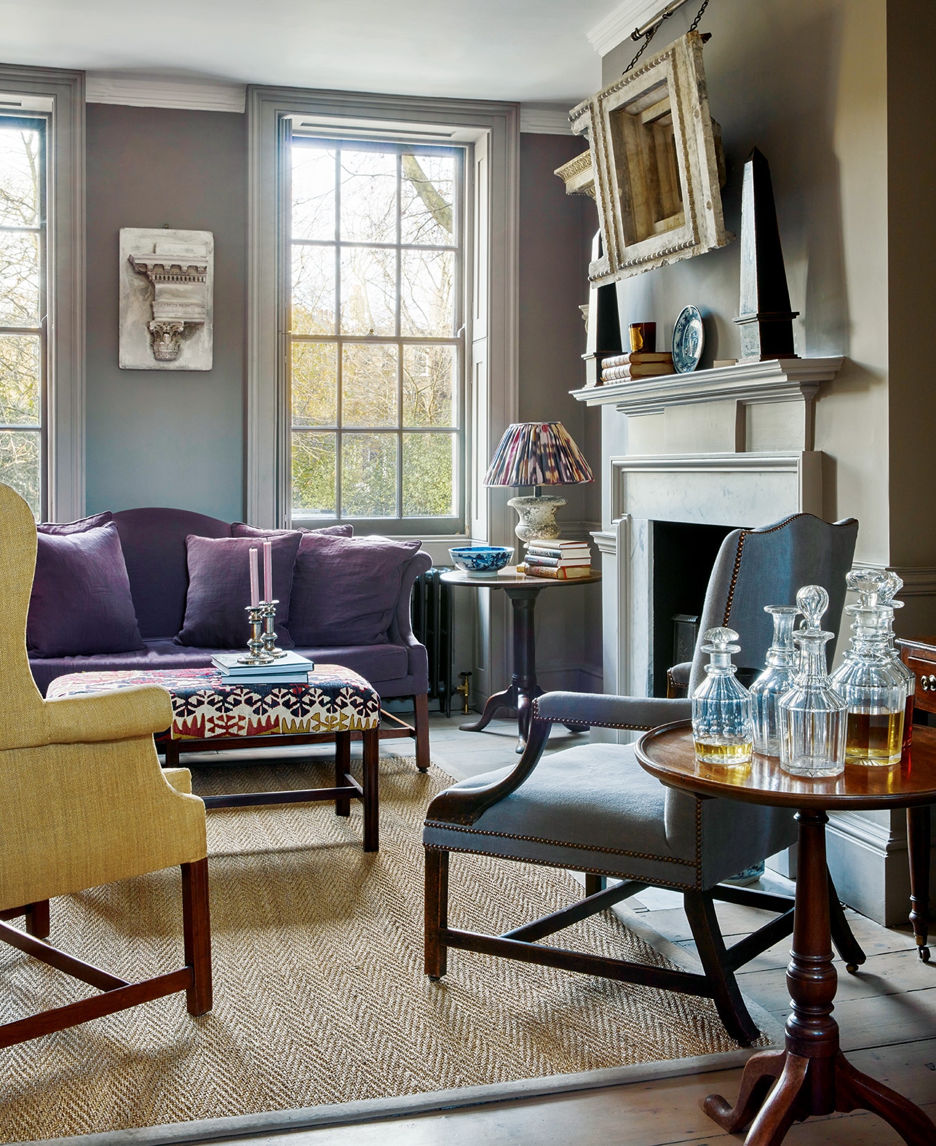Hollmeyer house drawing room seating