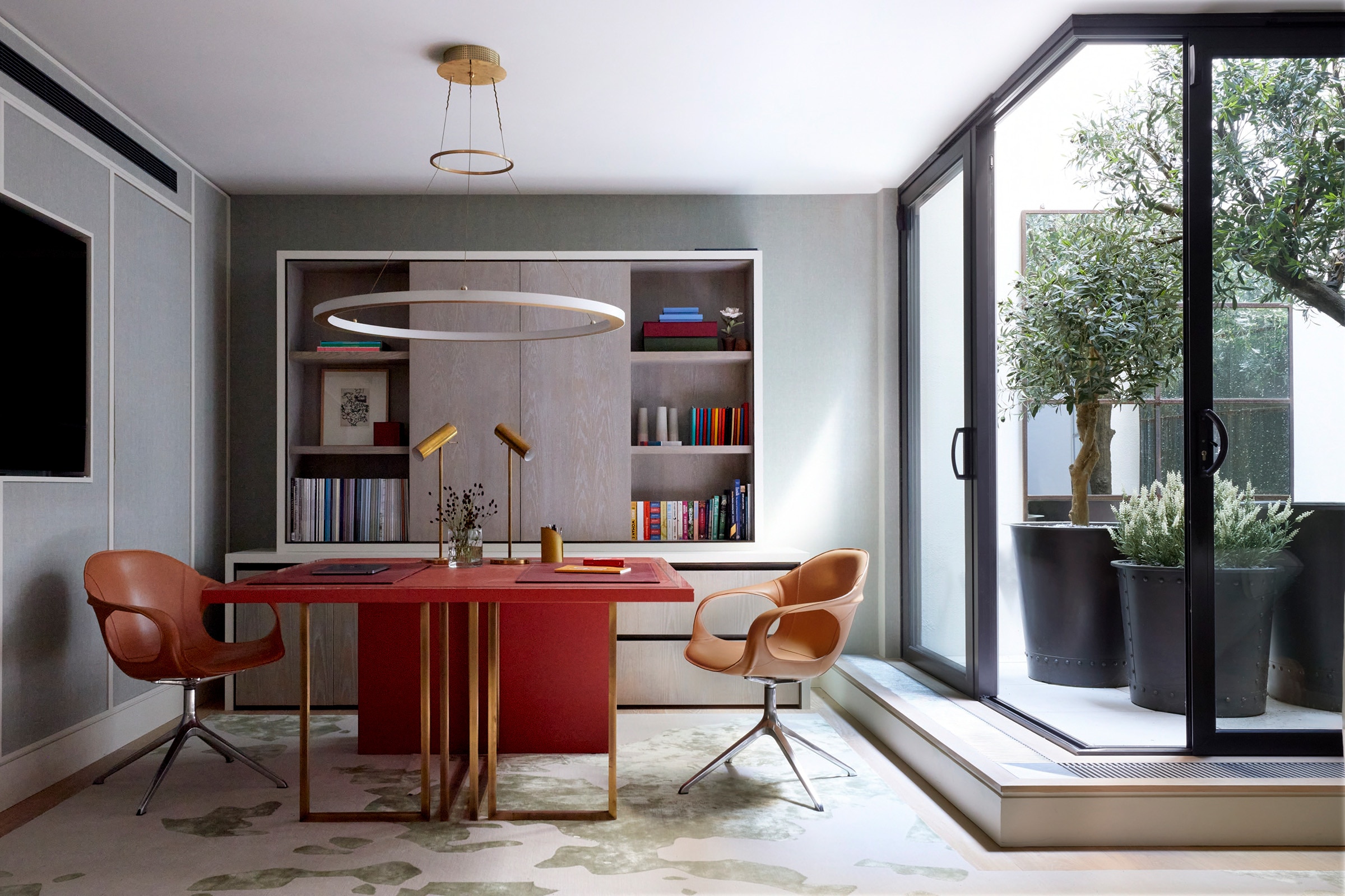 how to commission an interior designer